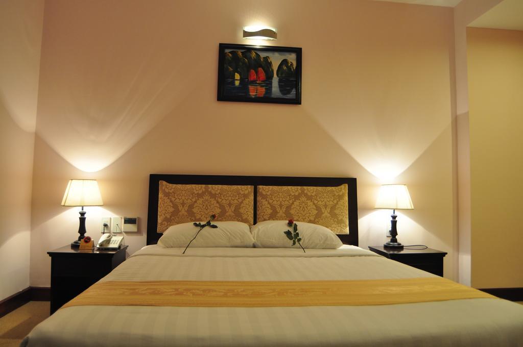 Dong Kinh Hotel Ho Či Minovo Město Exteriér fotografie