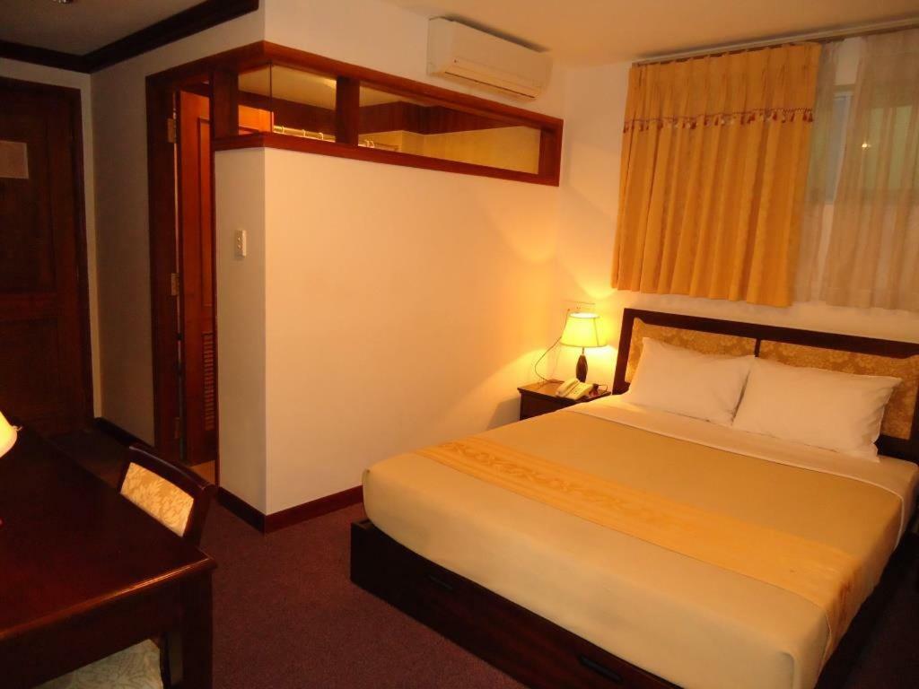 Dong Kinh Hotel Ho Či Minovo Město Exteriér fotografie